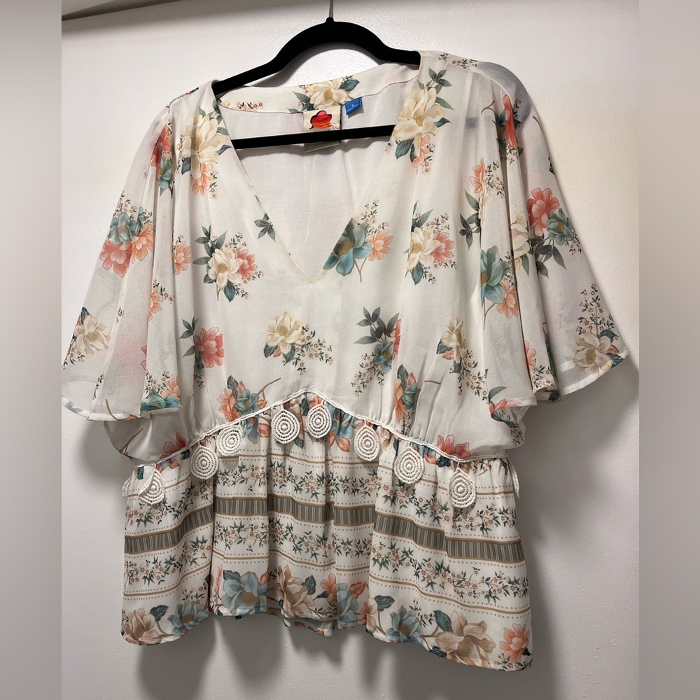 Anthropologie x Farm Rio Short Sleeved Lined Blouse (M)